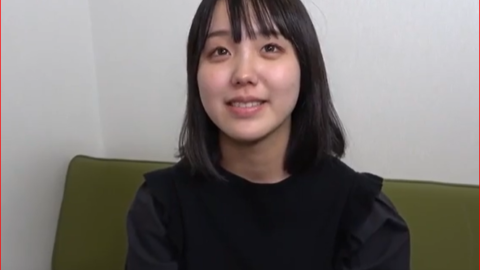 【北海道 ナンパ 中出し】ファーストフード店で笑顔を振りまく美少女店員をテイクアウトして、中出ししてオ〇コをトッピングしてみた！