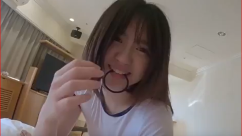 【群馬 出会い系 中出し】幼さ残る純情可憐なロリ系美少女がエロがったので上の穴にも下の穴にも精子ぶちまけたった