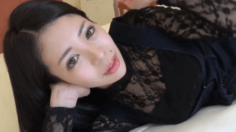 FC2-PPV-778300 【素人 個人撮影 パッチングアプリ】かのん21歳　小悪魔系スレンダー美人女子大生に大量中出し【前編】